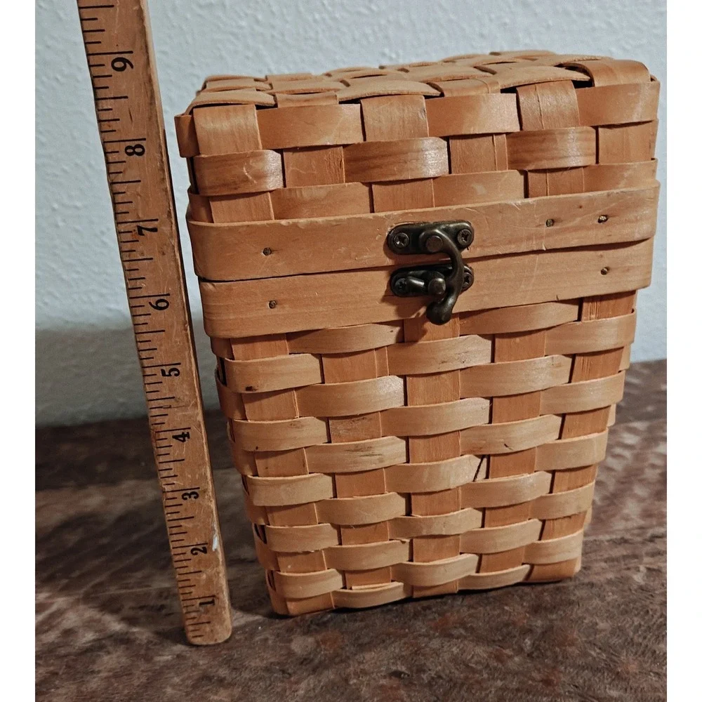 Tasket Renaissance Lidded Canister Sugar Fir Wood Basket Insert 8.5